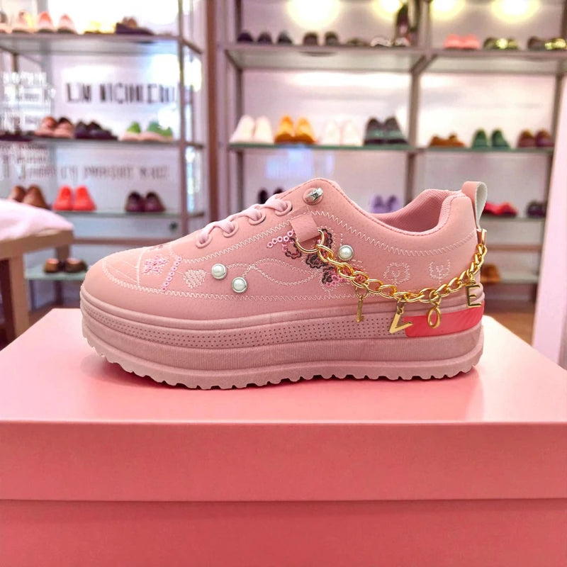 224 - Pink Sneakers – দারুন কিউট, ট্রেন্ডি মেয়েদের জন্য স্টাইলিশ চয়েস