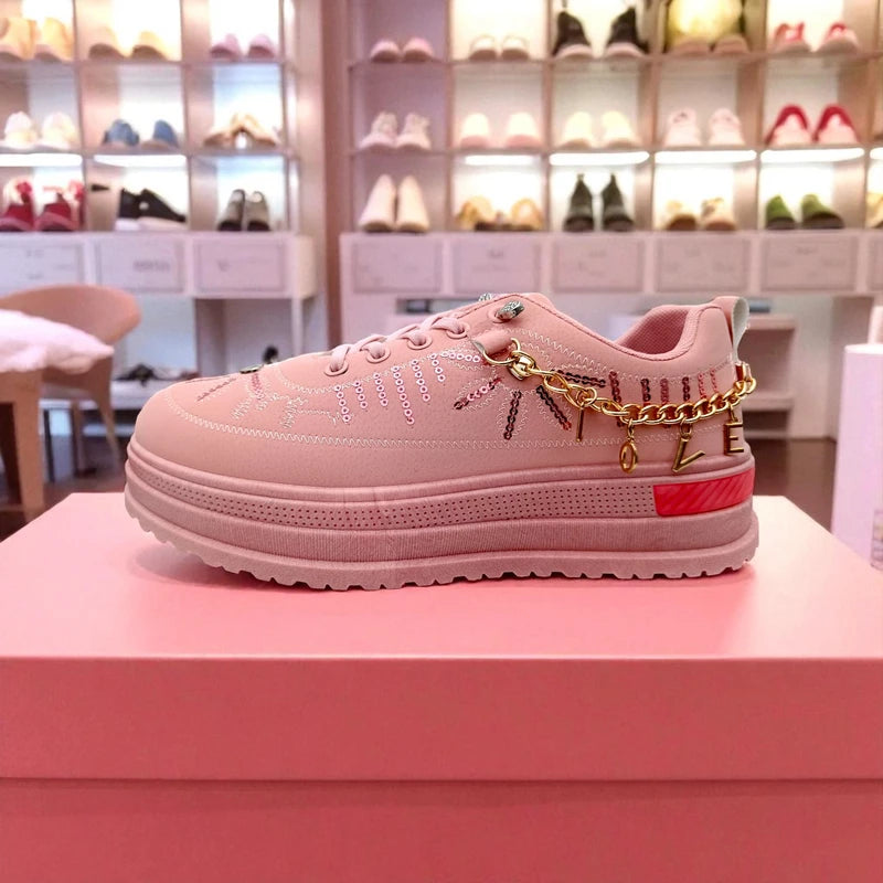 224 - Pink Sneakers – দারুন কিউট, ট্রেন্ডি মেয়েদের জন্য স্টাইলিশ চয়েস