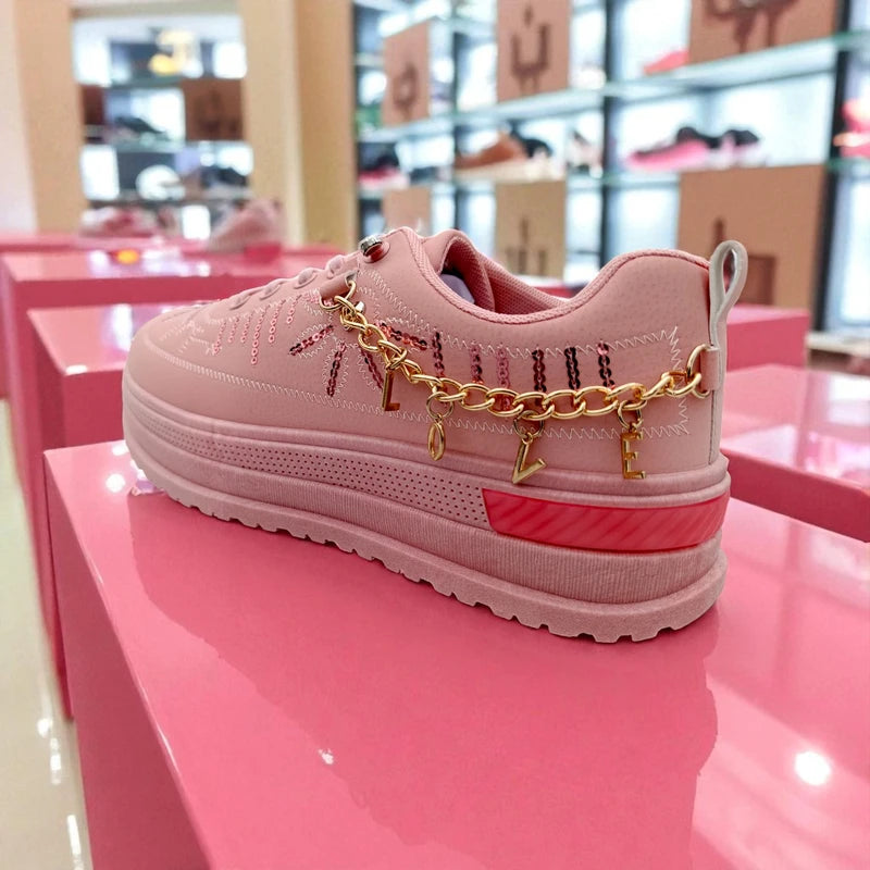224 - Pink Sneakers – দারুন কিউট, ট্রেন্ডি মেয়েদের জন্য স্টাইলিশ চয়েস